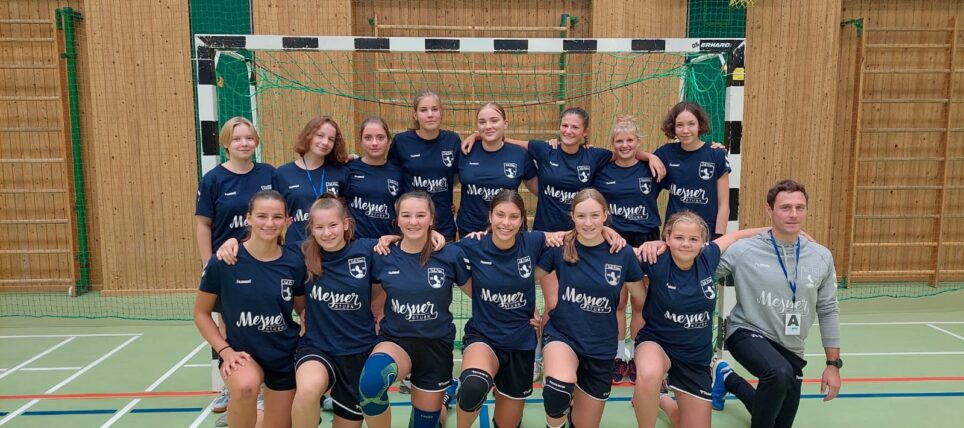 Erstes Landesligaspiel der wB und Einkehr in der Mesner Stub‘n