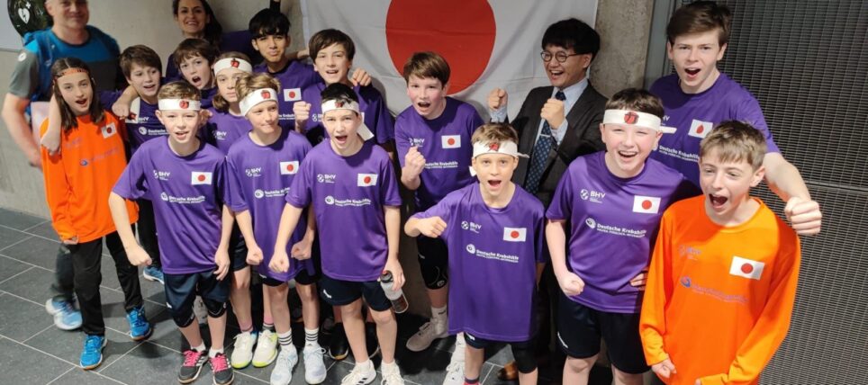 Priener D-Jugend begeistert als Japan bei der Mini-WM
