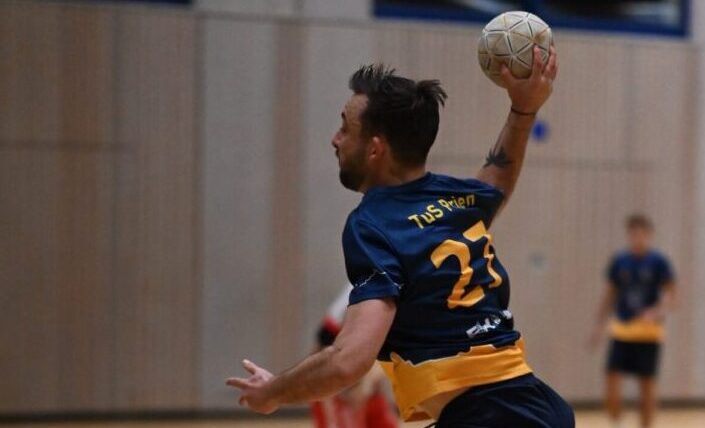 Priener Handballer empfangen nach dem Derby das HT München III zum Topspiel